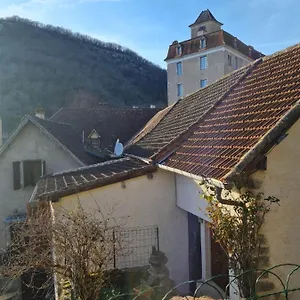 Le De Louis Hébergement de vacances Larnagol