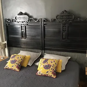 Bed & Breakfast Nuit Au Second D Hotes, Lyon